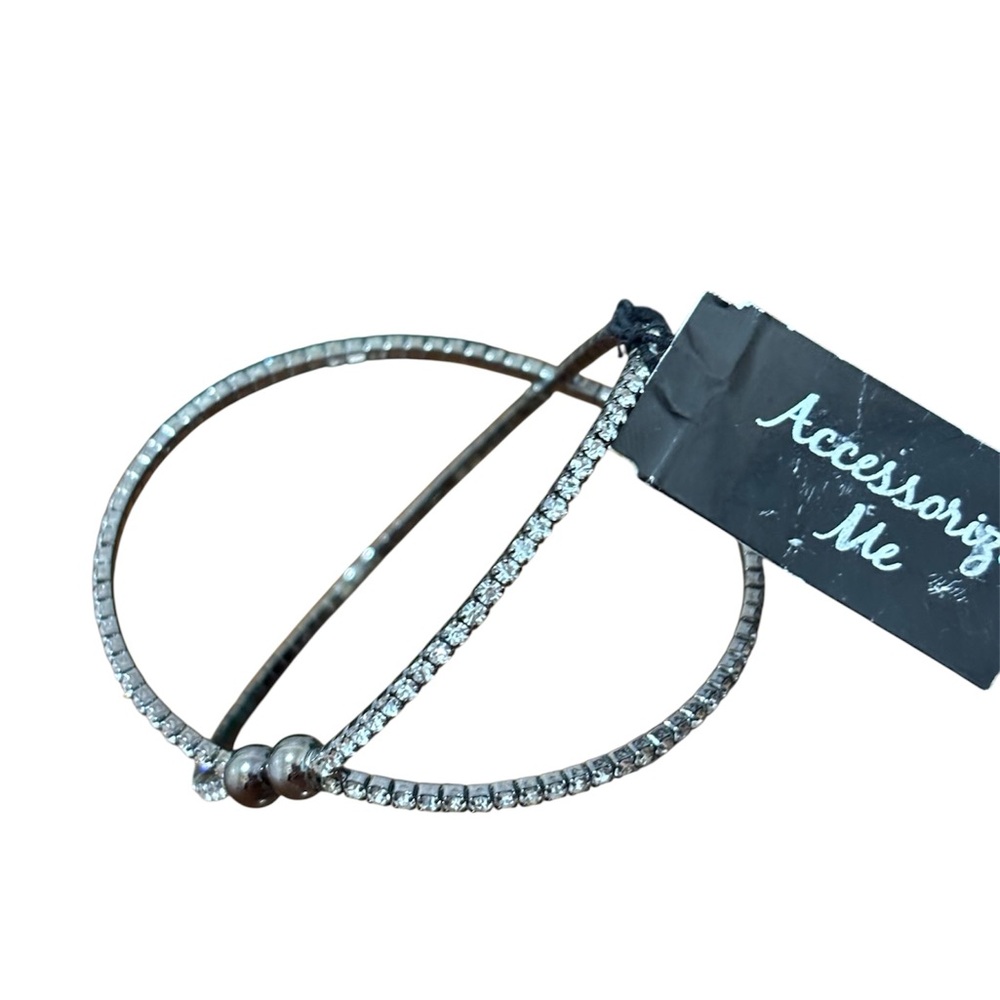 Silver Rhinestone Crossover Bracelet - Picture 3 of 4
